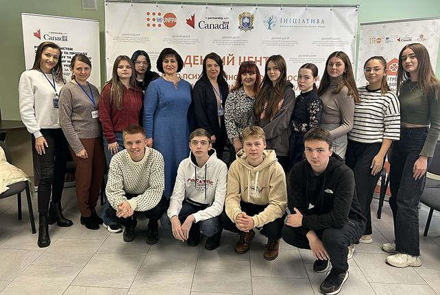 1_Майбутні психологи бізнесу і управління вивчають досвід Денного центру соціально-психологічної допомоги особам, які постраждали від домашнього насильства та насильства за ознакою статі